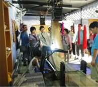 실크 공장견학(수공업) 사진